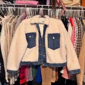 Wild Rose Cream White Sherpa Jean Jacket Medium